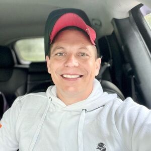 Meet your Posher, TJ